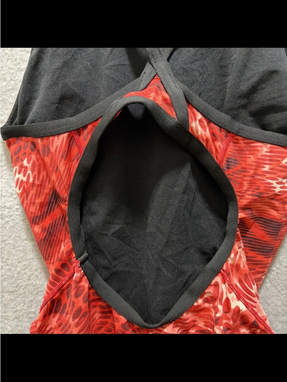 Speedo Endurance Red Swirl Pattern Women’s ' One-Piece Swimsuit with Black Trim - Picture 5 of 10